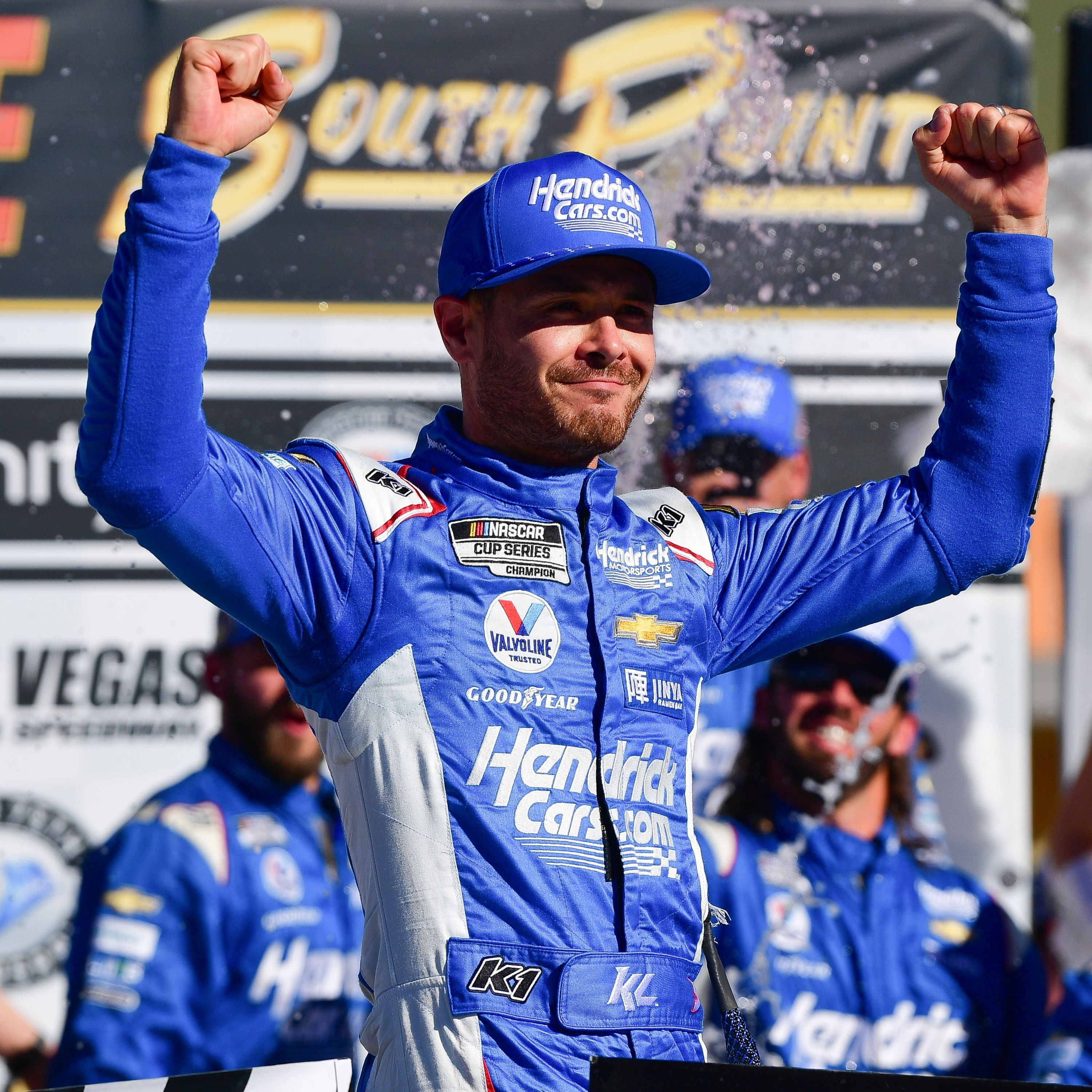 Las Vegas: Kyle Larson’s amazing save, Christopher Bell’s charge and pit stop woes; Martin Truex Jr.’s damaging strategy call