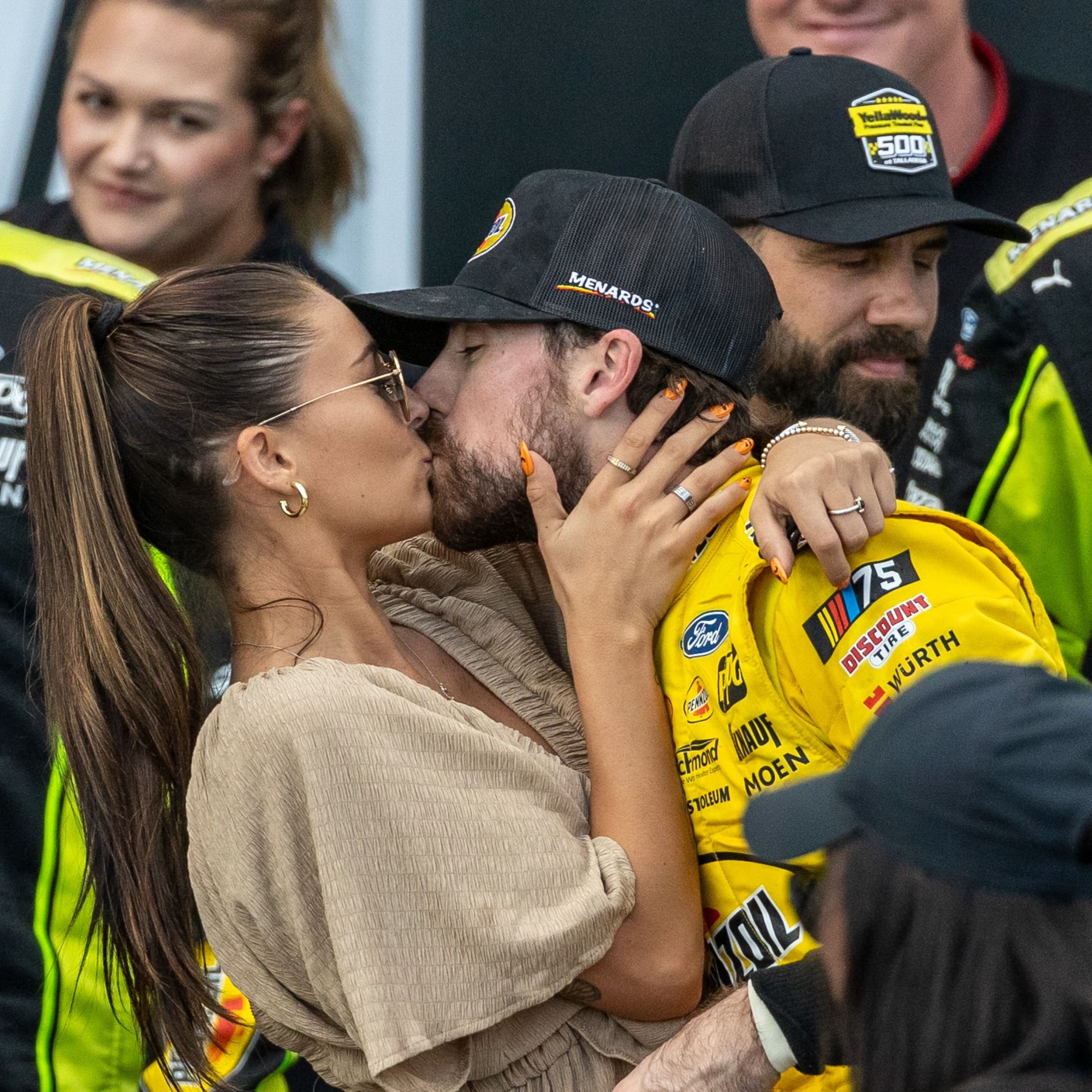 Talladega: Ryan Blaney seizes the moment; Kevin Harvick’s near-miss; Bubba Wallace’s Michael Jordan pep talk; Roval preview