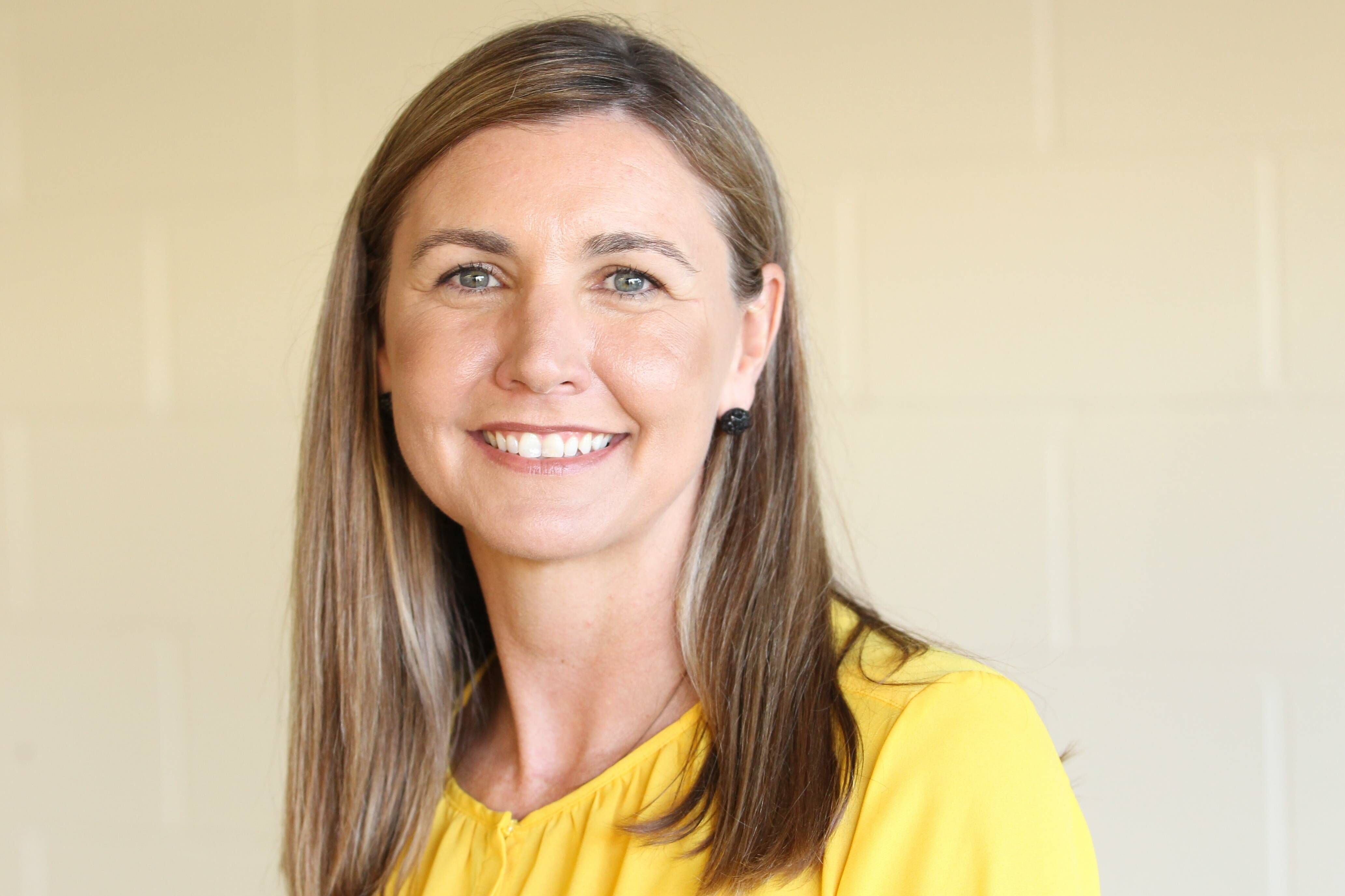  Trumpet of Patriots leader Suellen Wrightson joins Chris Smith 