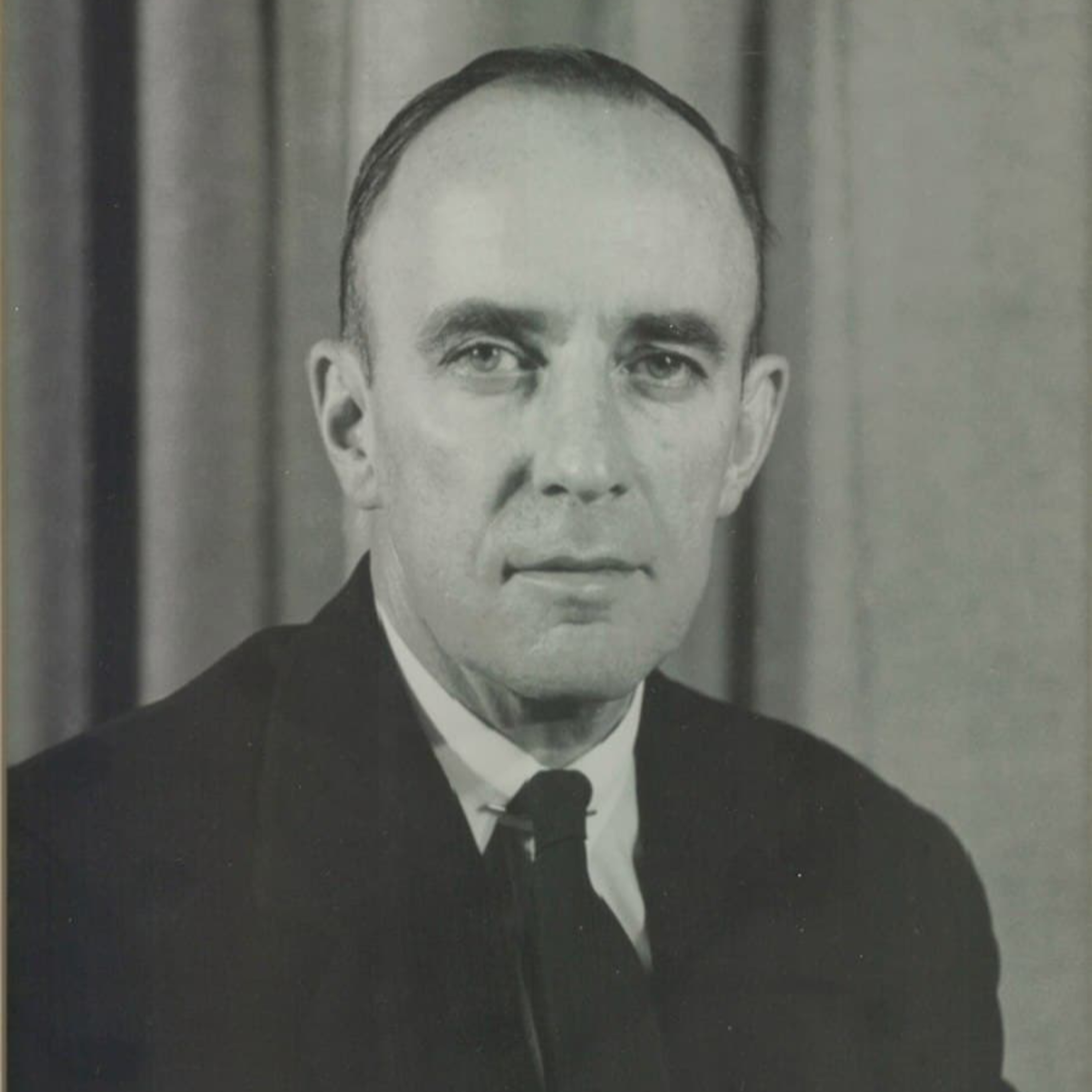 MacArthur, Douglas II