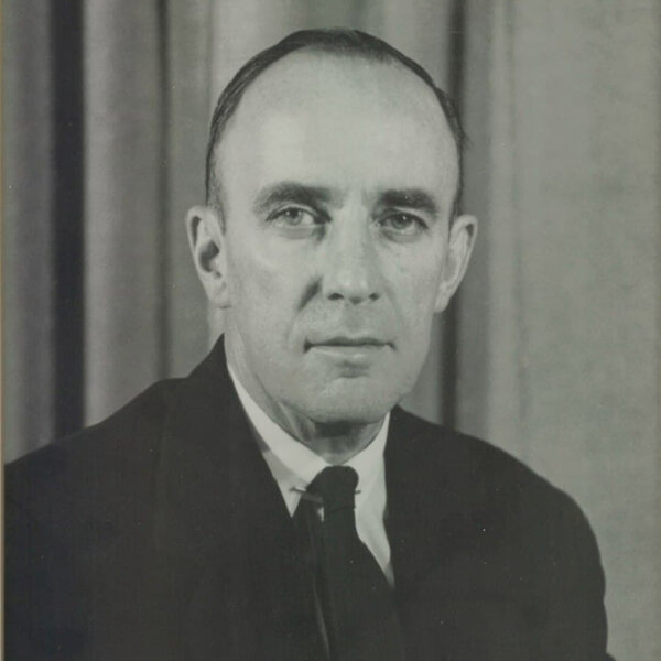 MacArthur, Douglas II