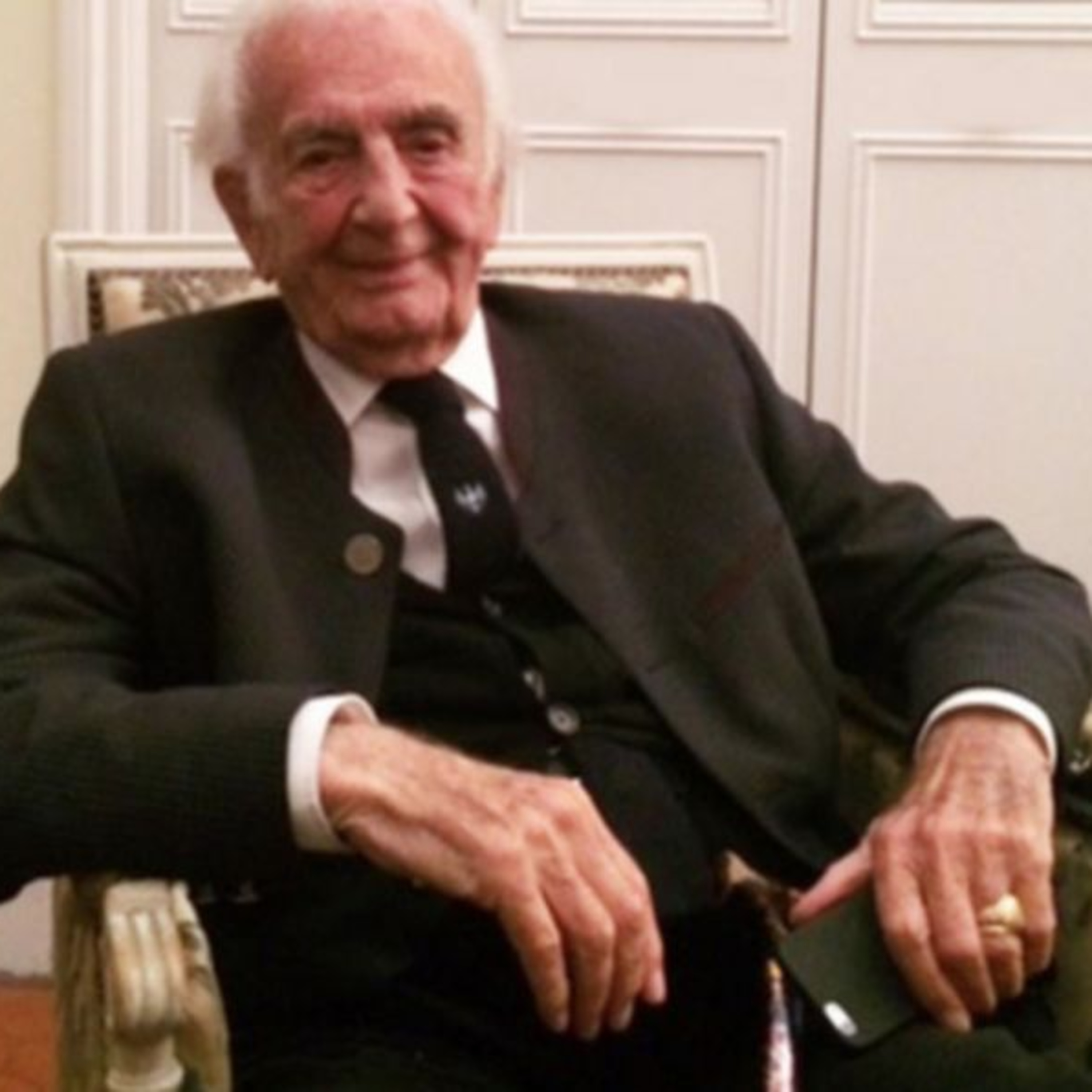 Afshar Ghasemlu, Amir Aslan