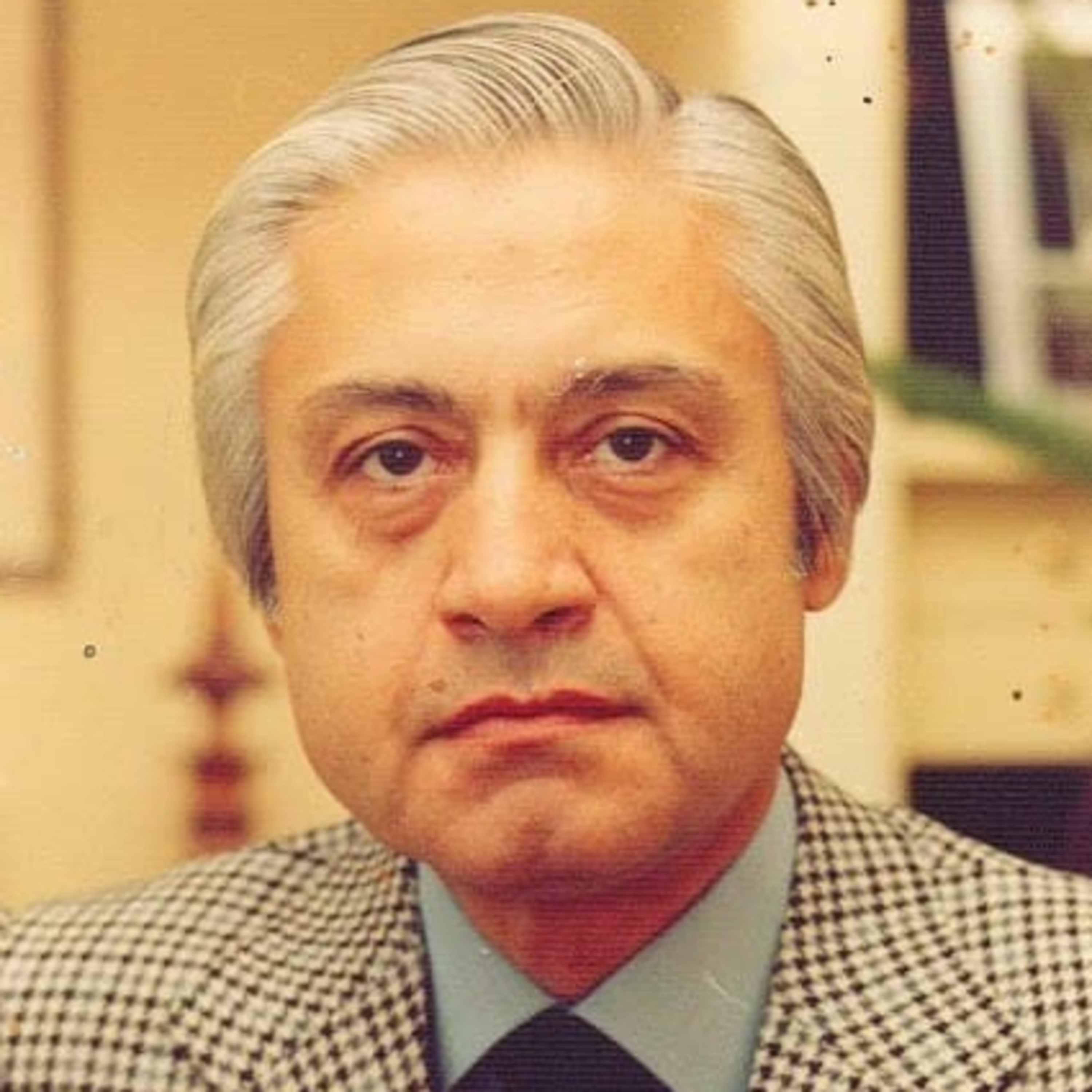 Assar, Nasir
