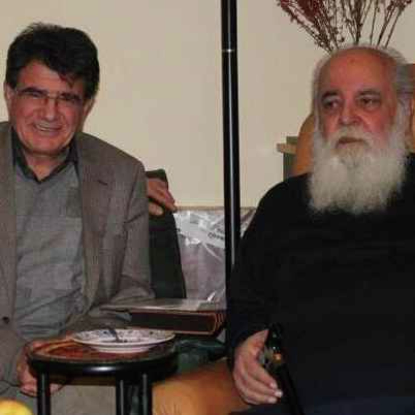 اشعارسایه با صدای استاد شجریان (برسان باده که غم روی نمود ای ساقی)