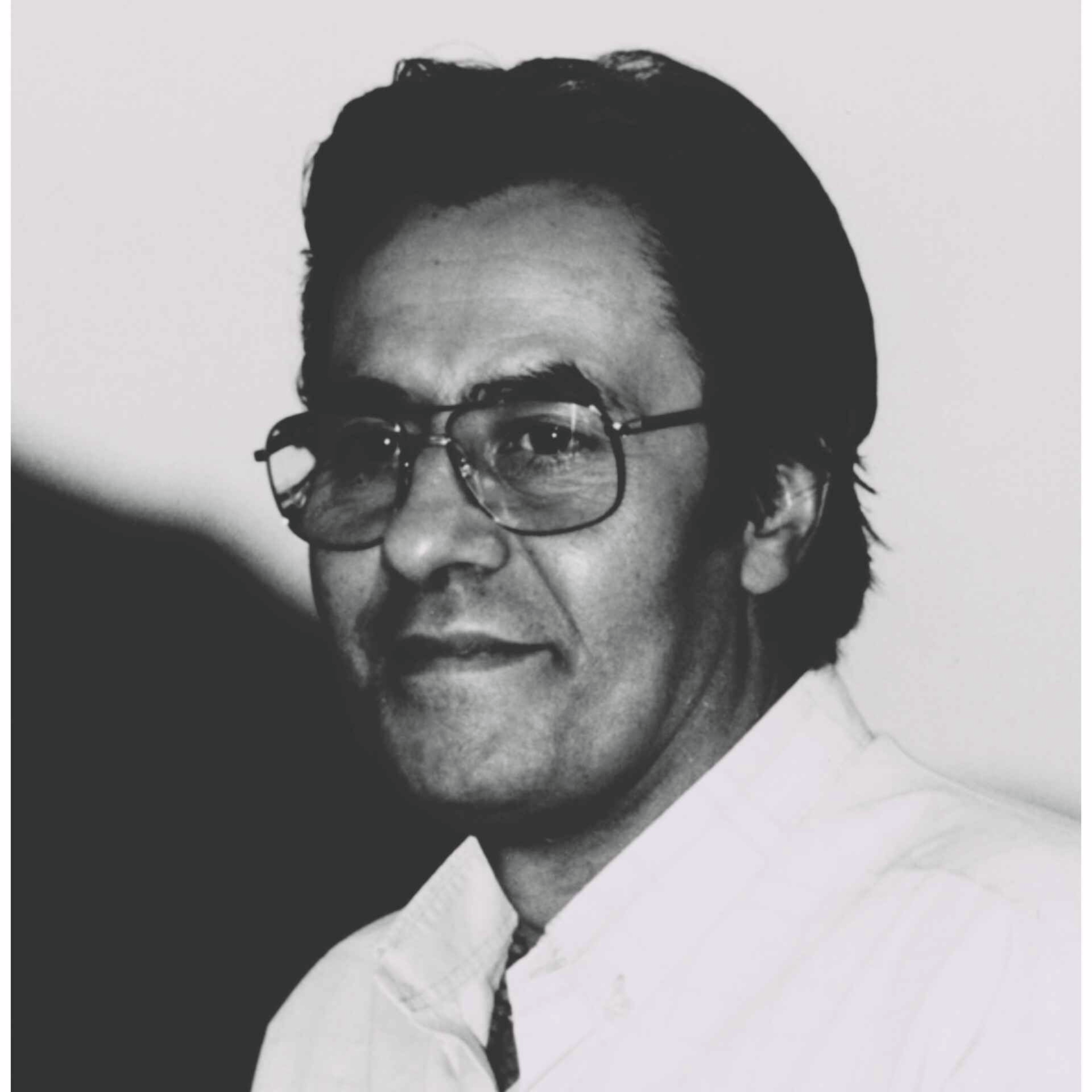 این ۵ دکلمه ی خسرو شکیبایی را گوش دهید