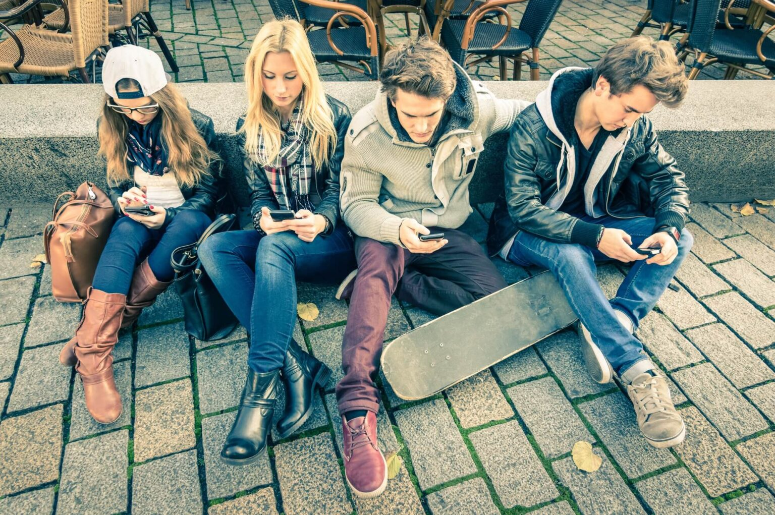 ¿Han arruinado los móviles la salud mental de los jóvenes?