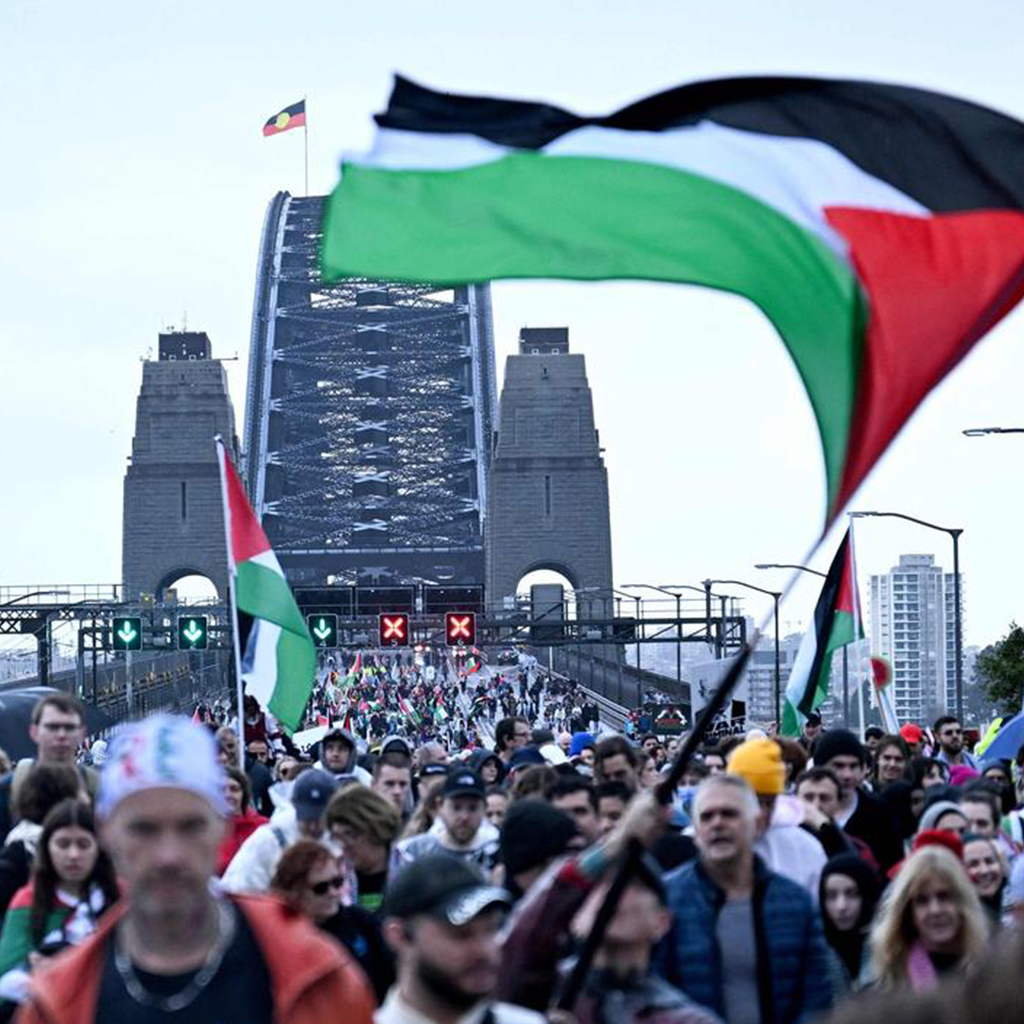 188: 300,000 bridge protest takes & Tas results update