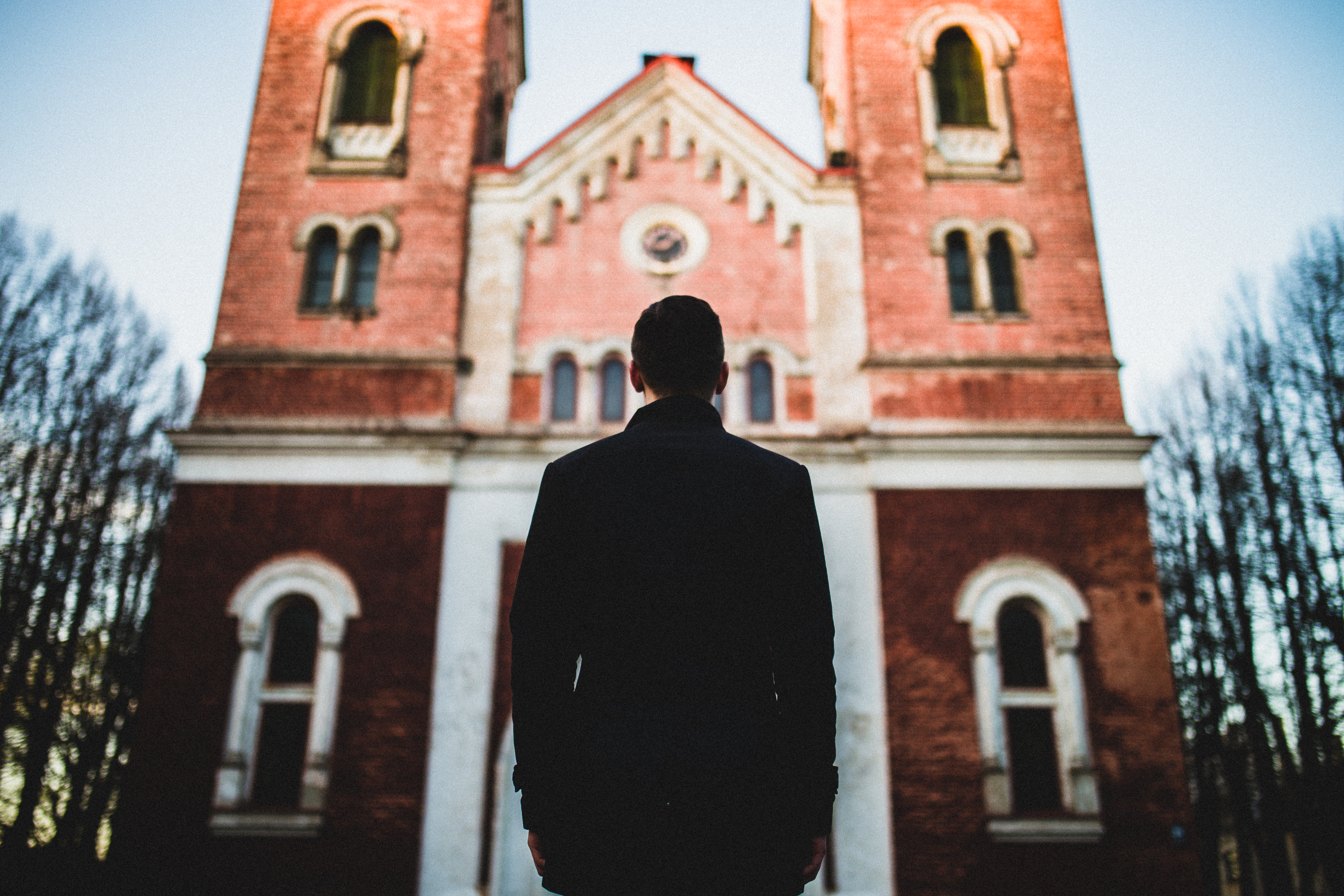 The Cale Clarke Show - Today\'s issues from a Catholic perspective.
