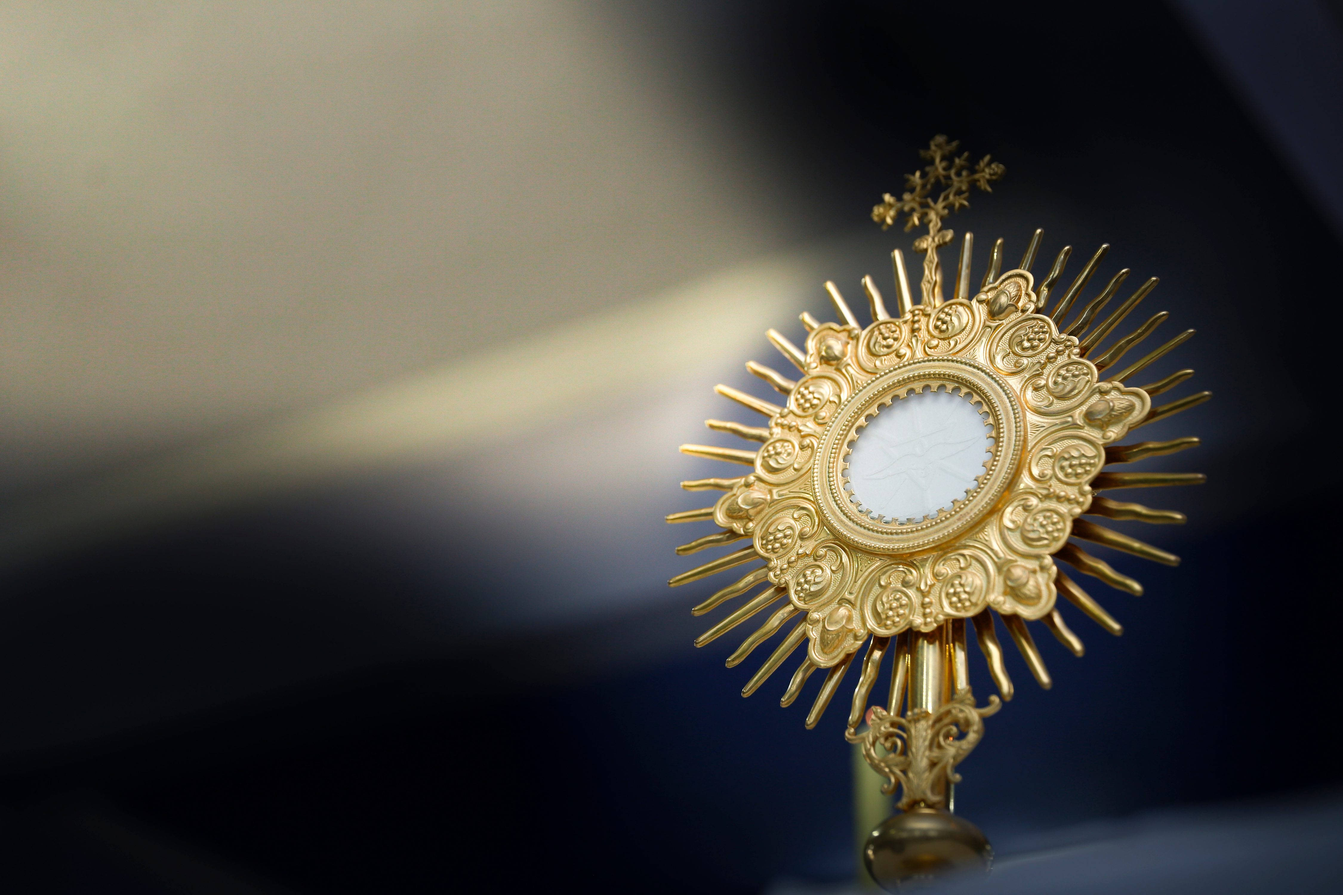 How to Help Non-Catholics Understand the Eucharist (The Patrick Madrid Show)
