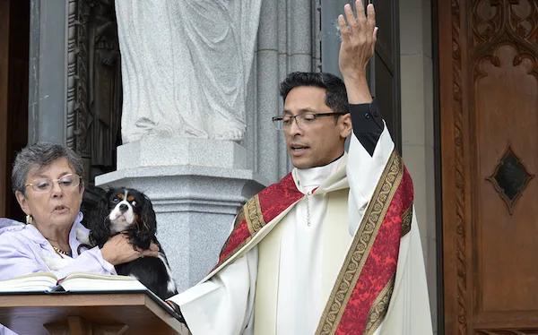 Pope Leo Appoints the First Ever Nicaraguan-Born Bishop in the US (Morning Air) episode artwork
