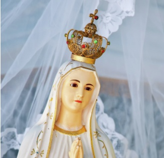 Angels, Veils, and the Glory of Womanhood (Father Simon Says) episode artwork