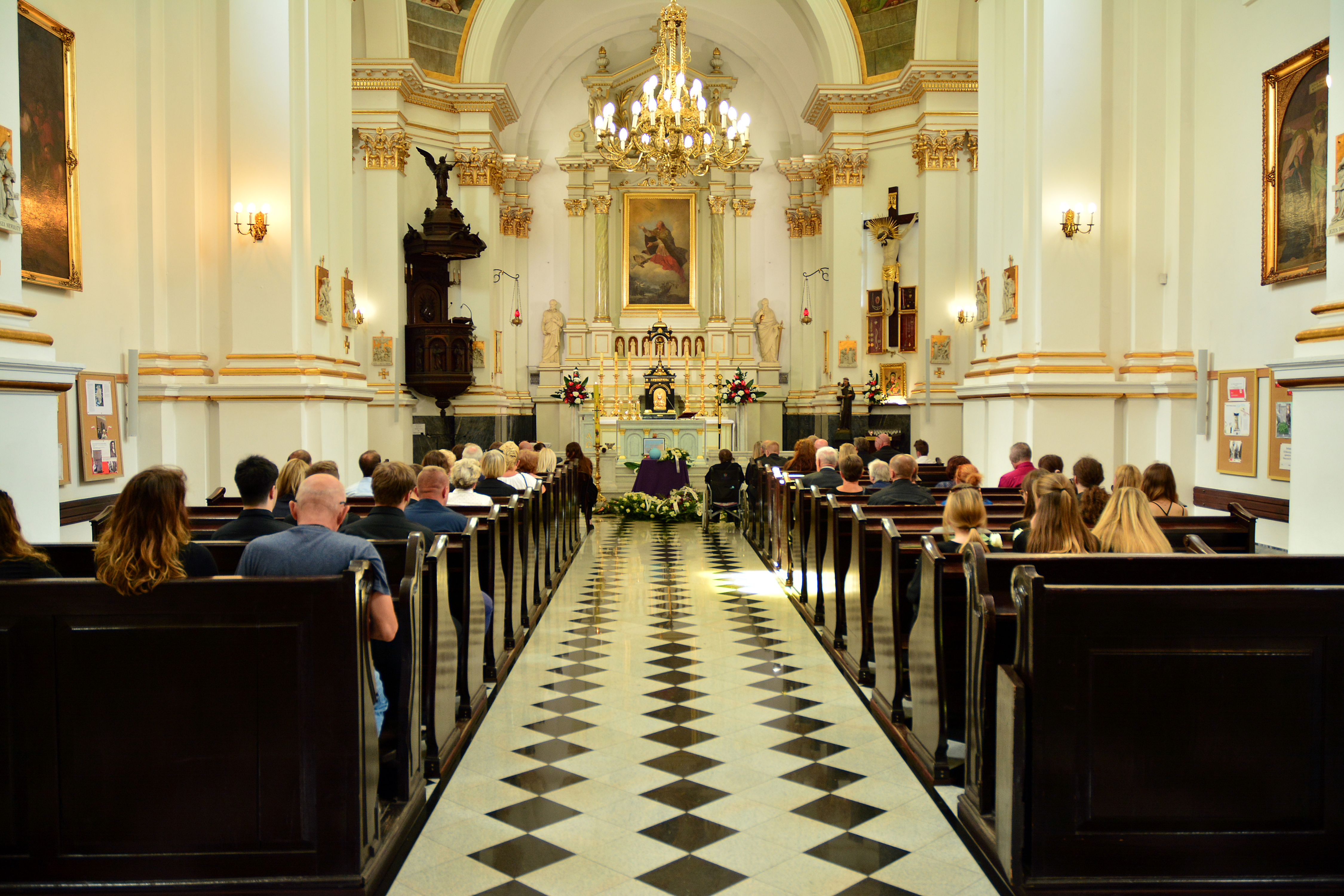 Why the Difference Between Saying "Catholic" and "Christian" Can Be Misleading (The Patrick Madrid Show)
