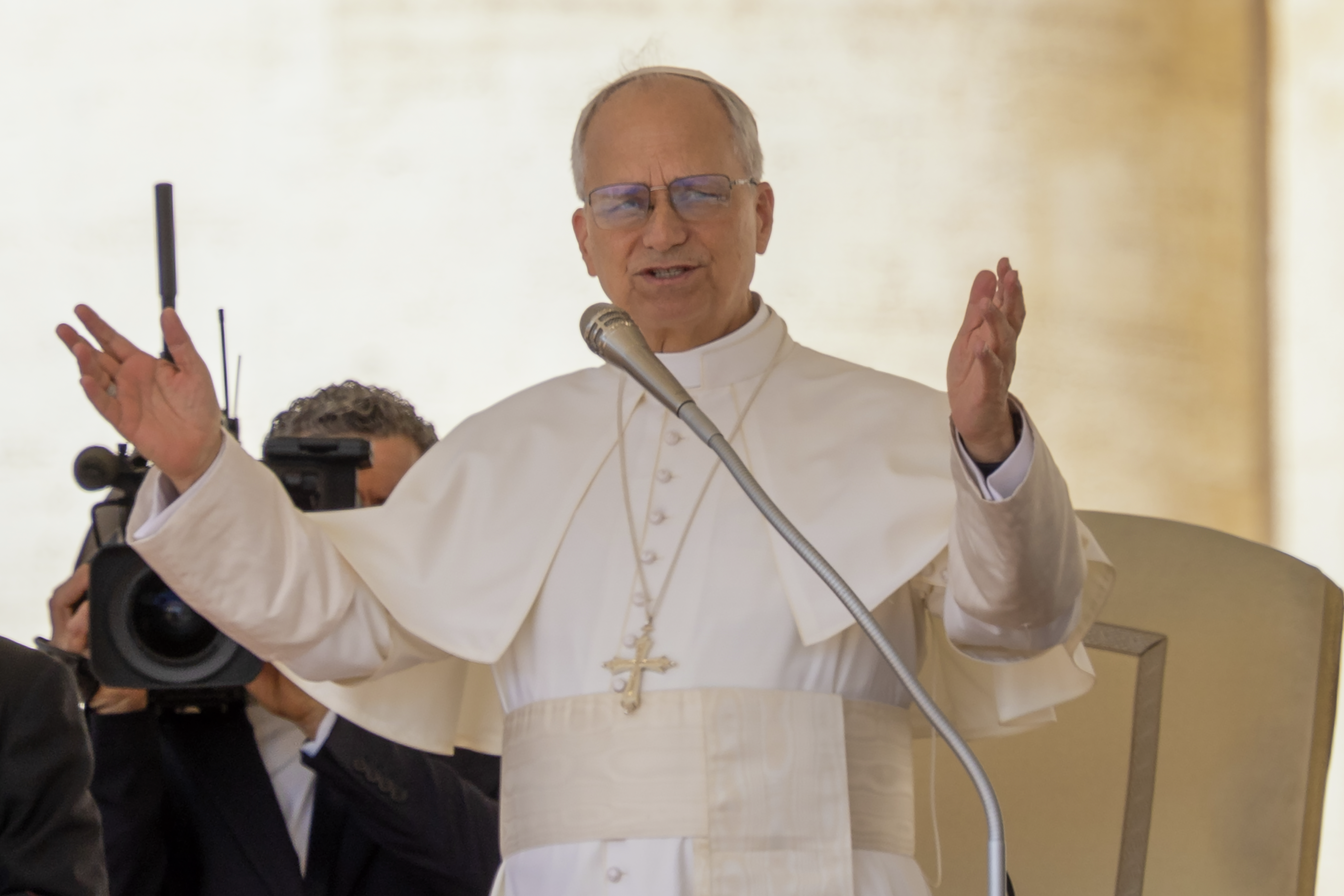 The Mass, Pope Leo's Message, and the Baseball Priest Who Saw It All ⚾✝️ (Morning Air)