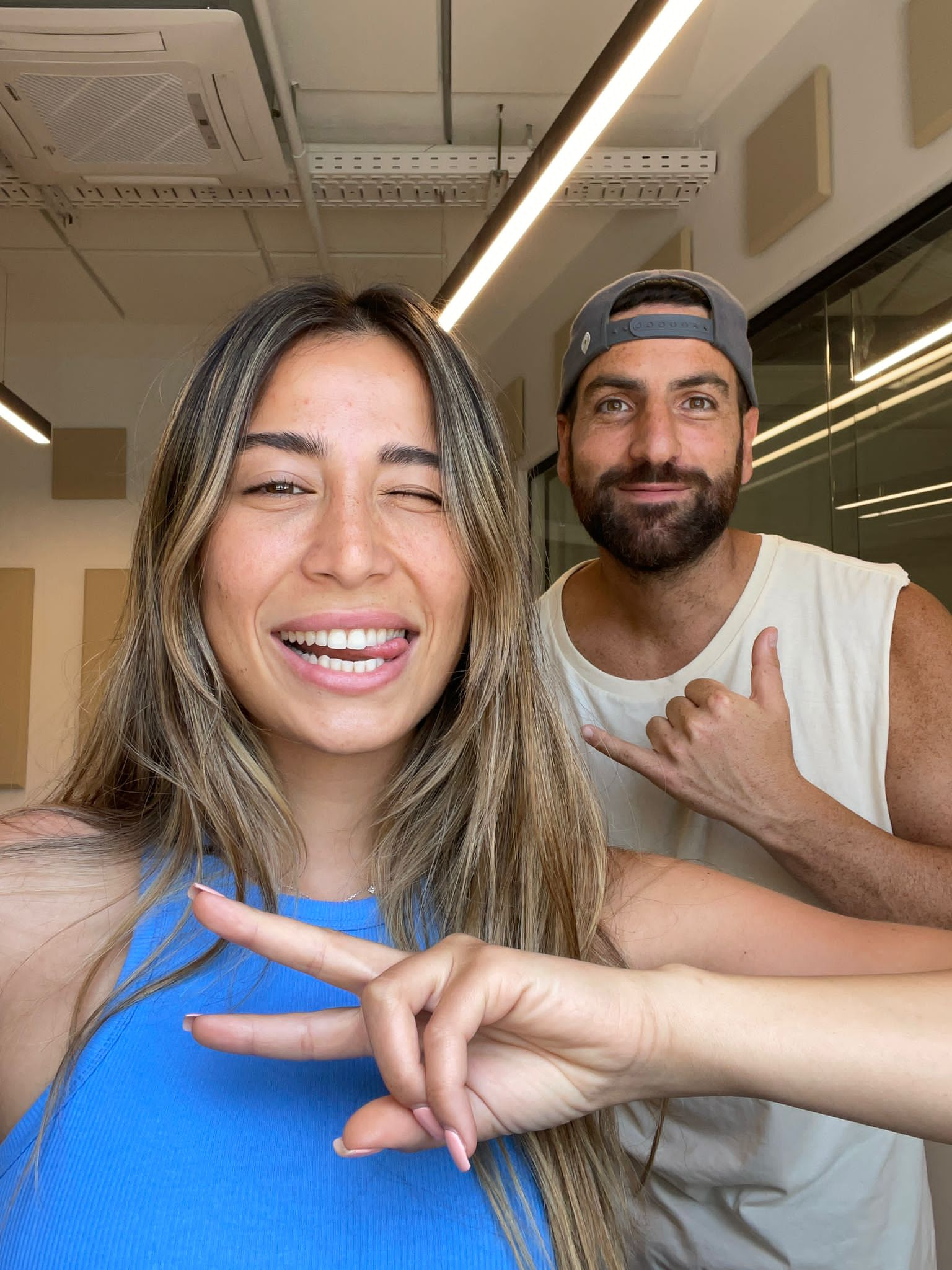 פרק 22:  מוזיקה, גלישה, ושתפ עם אמא | איזי