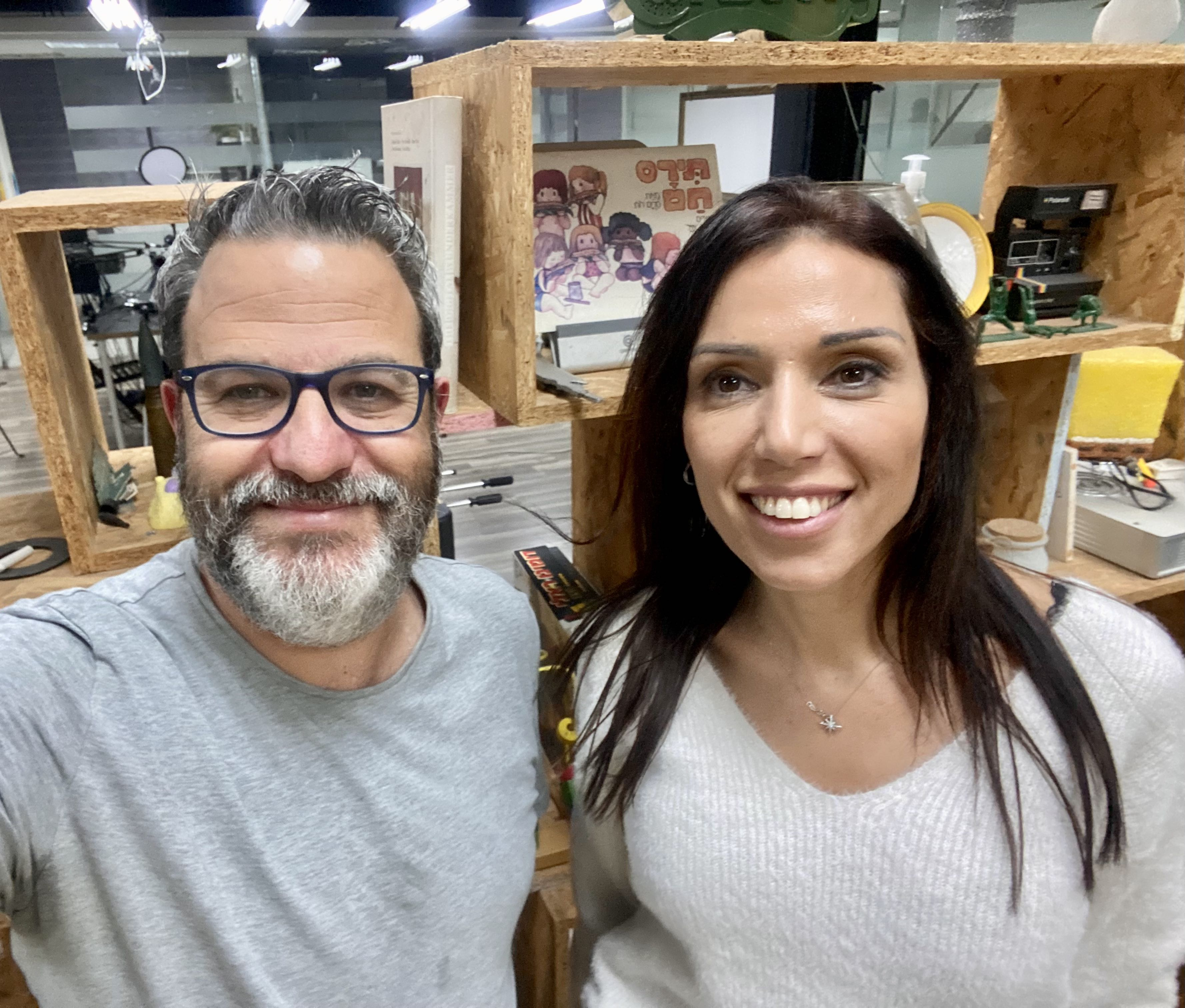 איך מוכרים רגשות? פרק 297 עם ד״ר לירז מרגלית חוקרת התנהגות צרכנים ומשתמשים