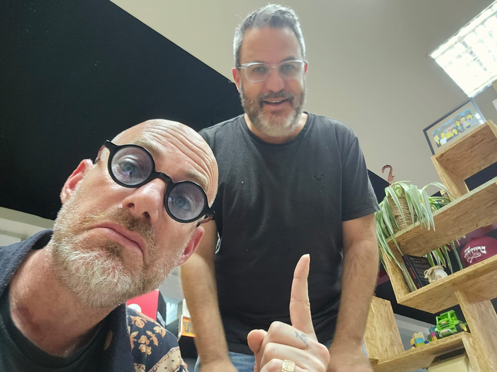 למה אני מצלם פרסומות רק בטלפון? פרק 313 עם עידו איז׳ק צלם ויוצר תוכן