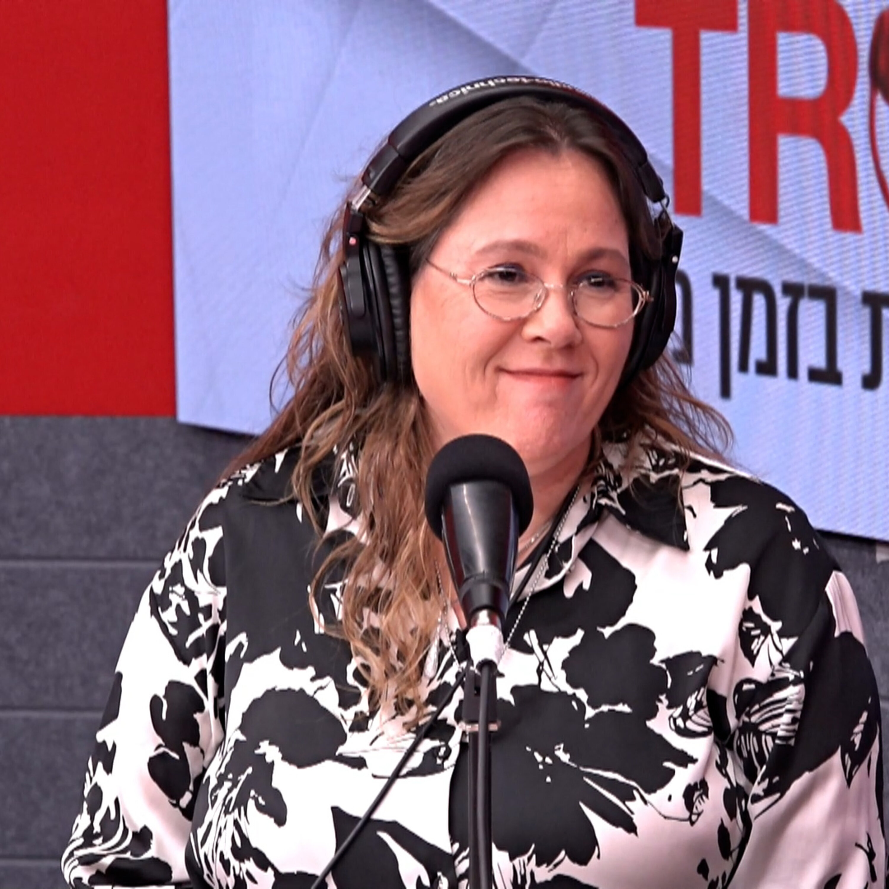 אמירה אהרונוביץ' מנכ"לית הסוכנות היהודית: איך שומרים על הקשר עם יהודי התפוצות בזמן מלחמה? אמירה אהרונוביץ' מנכ"לית הסוכנות היהודית: איך שומרים על הקשר עם יהודי התפוצות בזמן מלחמה?