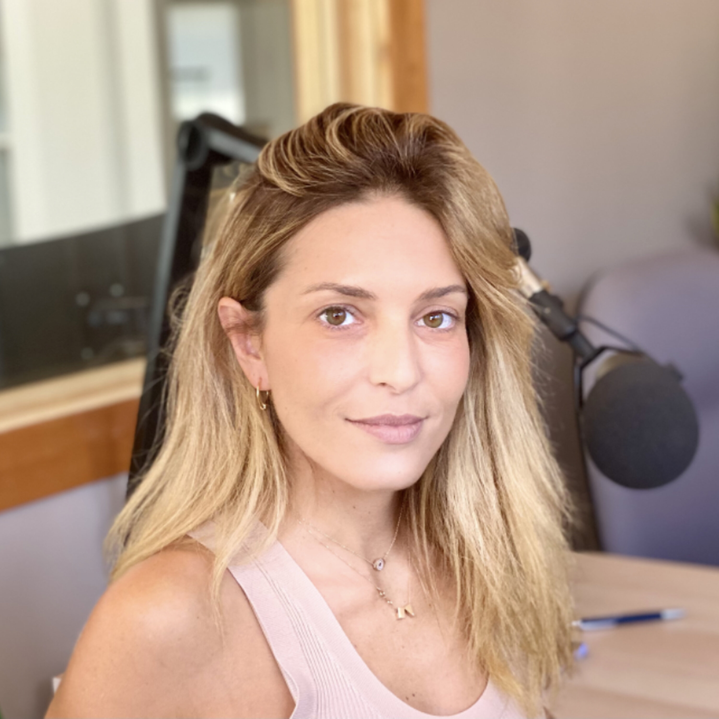 S5E2: קומרסיישן 79 עם עדי רונן, מייסדת IT MOMZ ועדיקה Commersation Podcast S5E2: קומרסיישן 79 עם עדי רונן, מייסדת IT MOMZ ועדיקה
