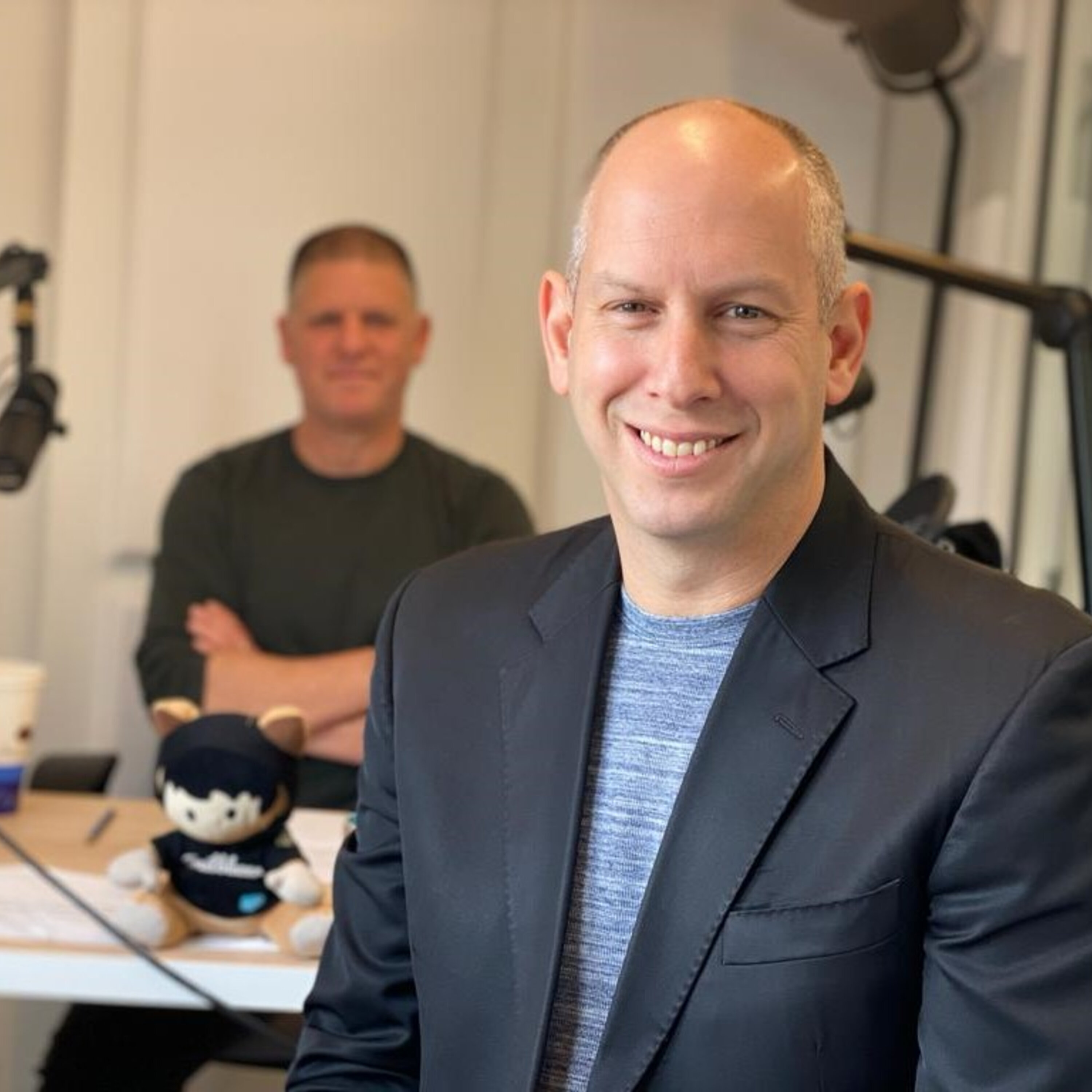 S1E26: קומרסיישן עשרים ושש: ארנון ברזילי, Regional Vice President - Salesforce Marketing Cloud Commersation Podcast S1E26: קומרסיישן עשרים ושש: ארנון ברזילי, Regional Vice President - Salesforce Marketing Cloud