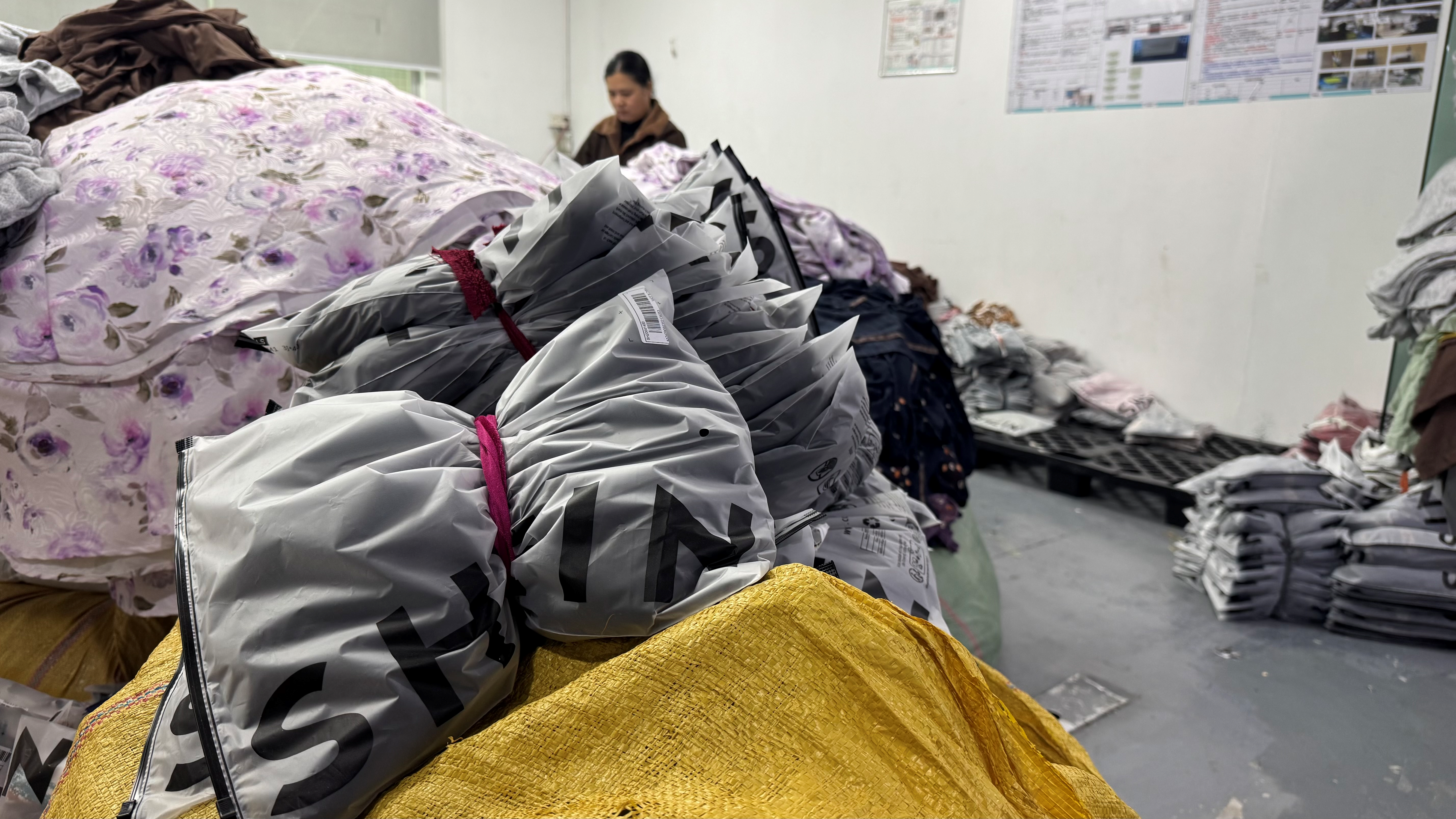 「SHEIN（シーイン）村」に行ってきた　トランプ関税、揺れる中国ファストファッション #1840