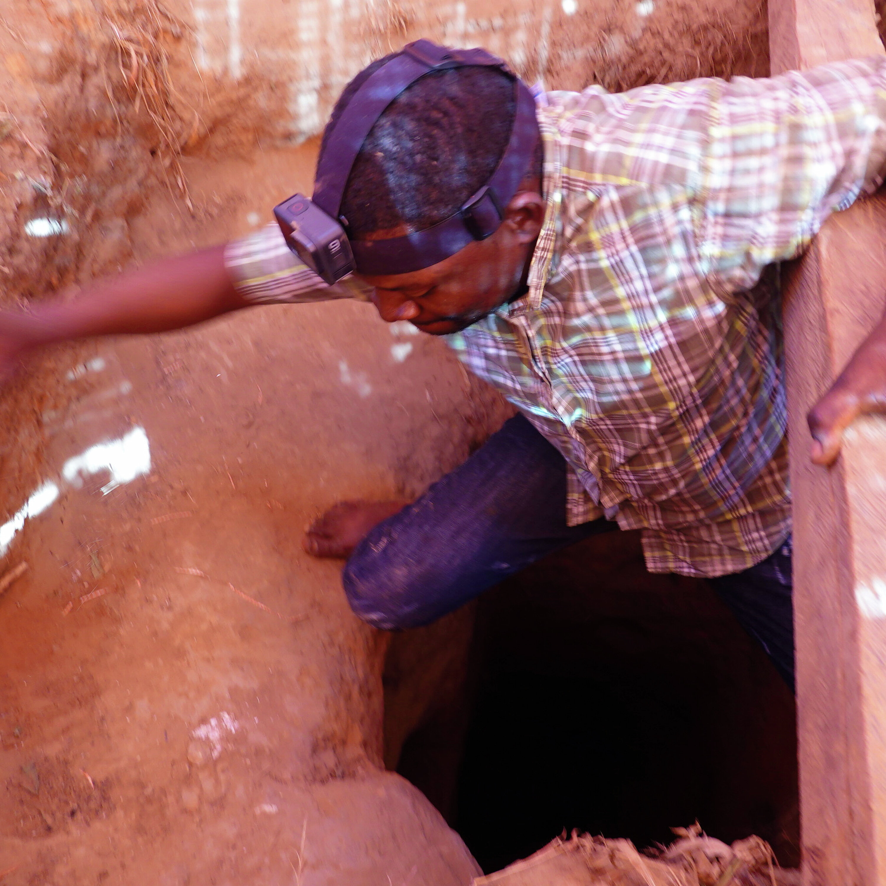 (再)住宅裏に掘られた違法な鉱山 命の危険を感じ、取材を断念 コバルト生産の闇(後編) #989