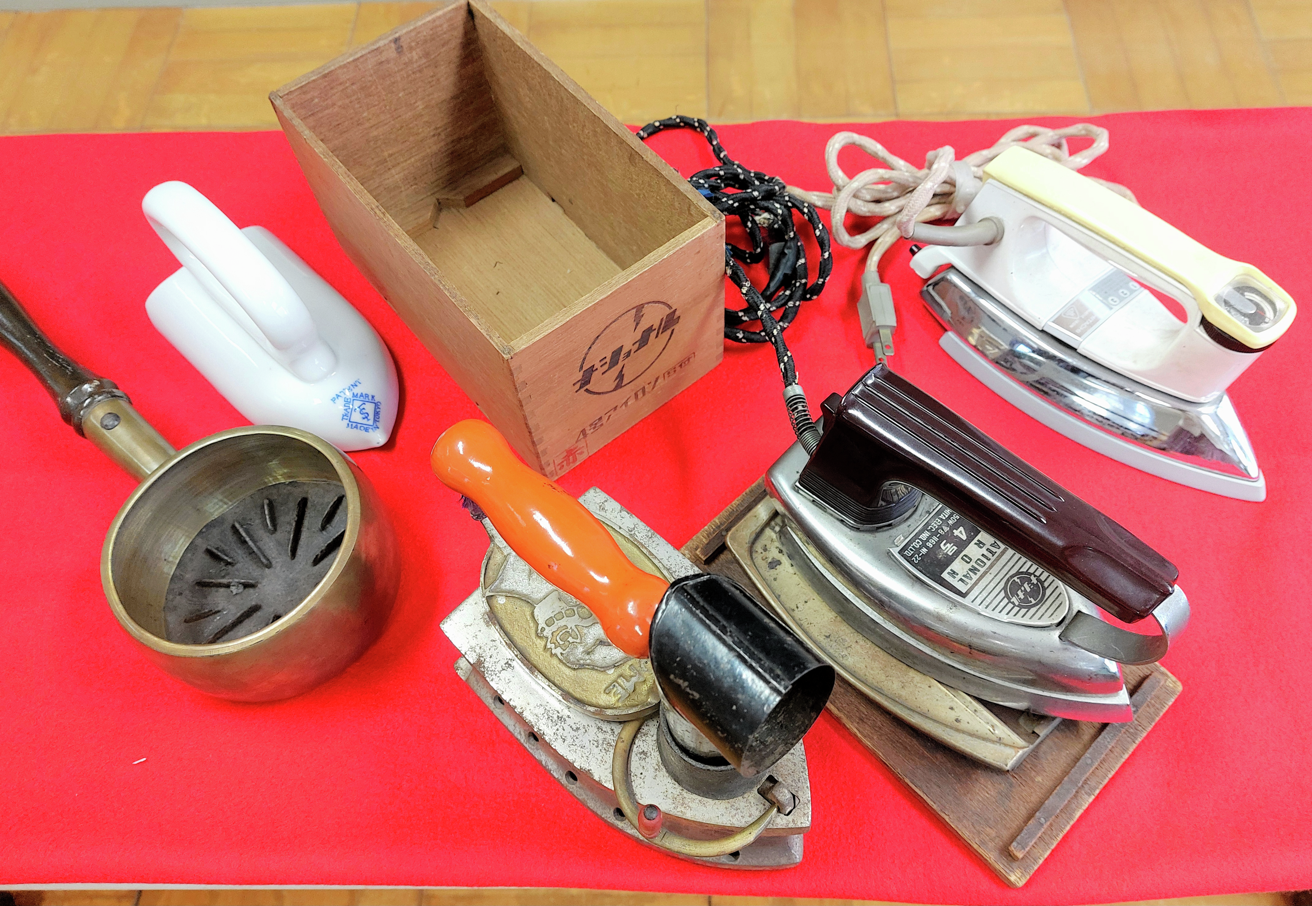 アイロン落ちて、愛深まる　ダンベル並みに重い時代もありました #1821