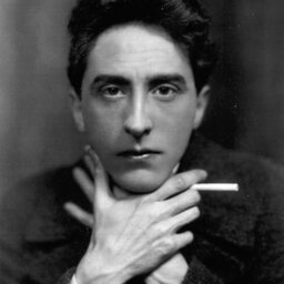 Jean Cocteau, en el filo del siglo