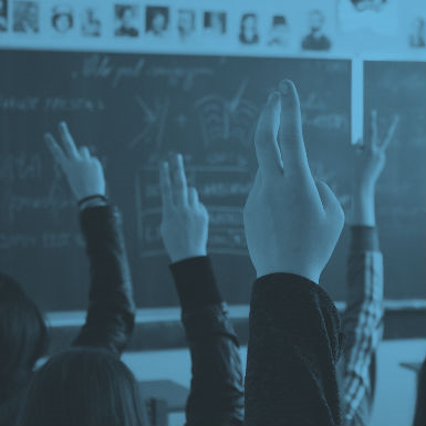 יוצאים מארון הילדים