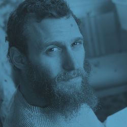אמיר מנשהוף | "צריך לדבר על אובדנות בצבא" episode artwork