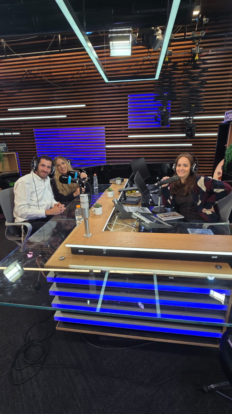 תדר משלה - אסתי גרינברג מארחת את אבי וגיטי וינר