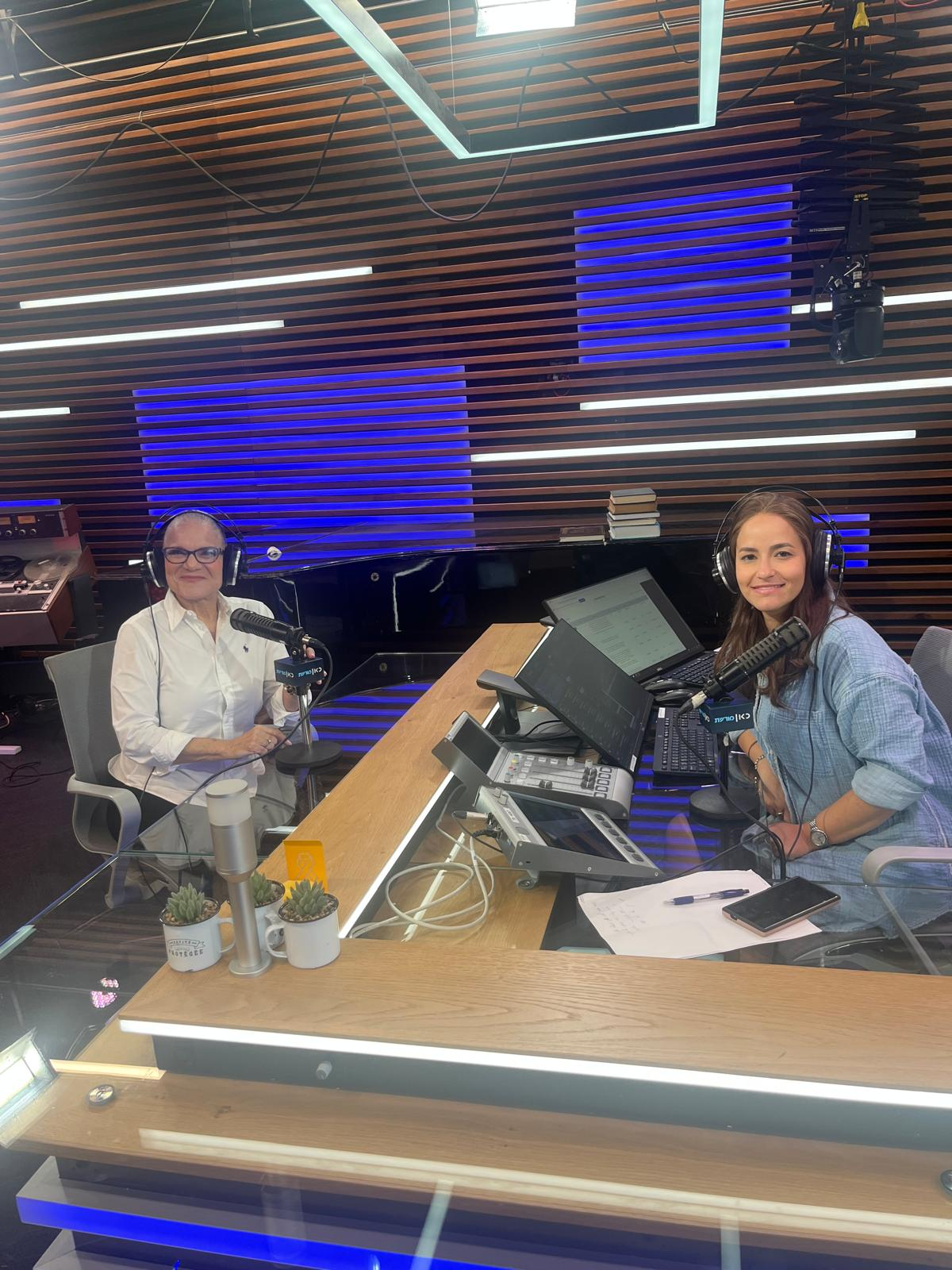 כשסופר נני פוגשת את אסתי גרינברג – השיחה שכל הורה חייב לשמוע