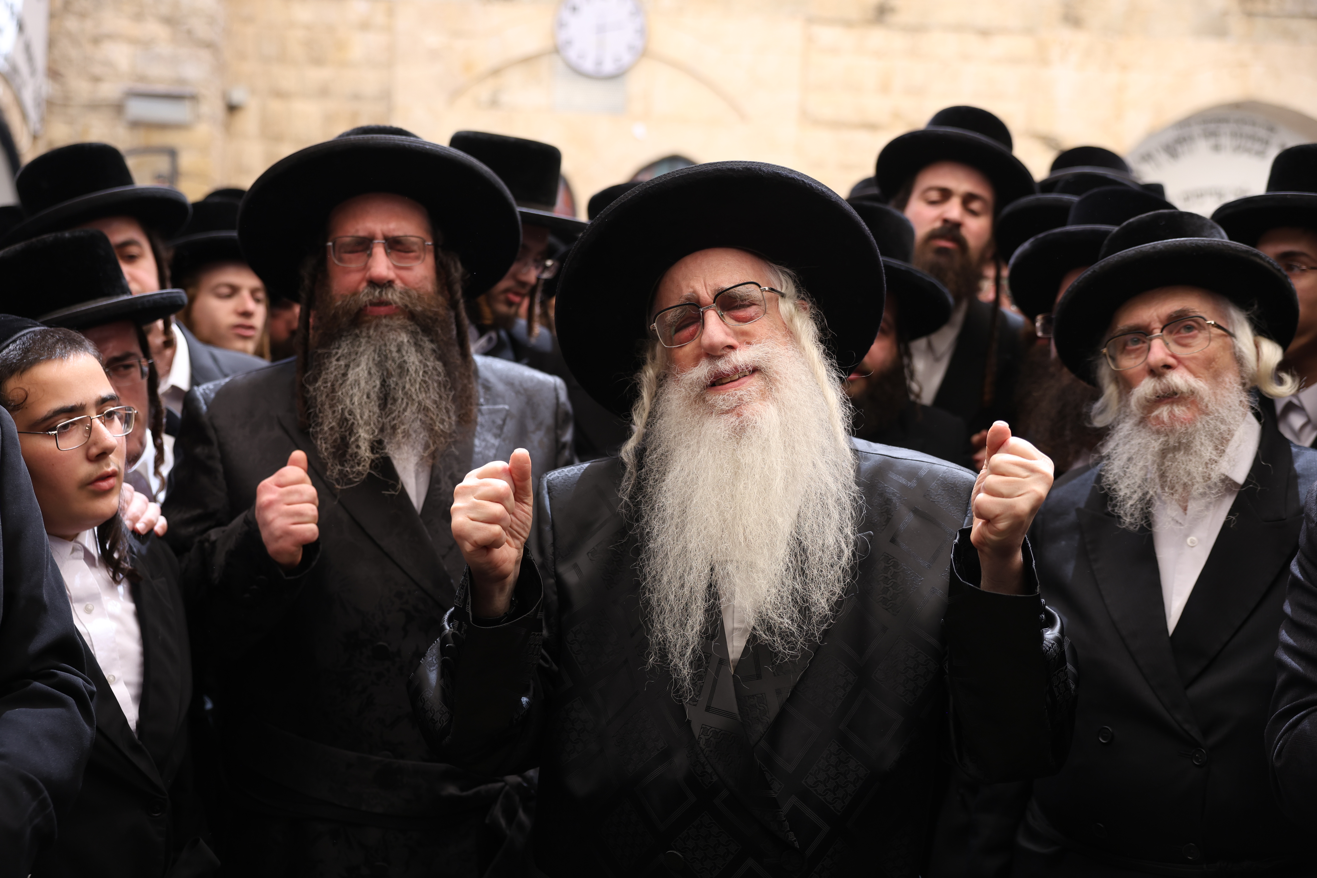 צאנז: החסידות שצמחה מתוך האפר