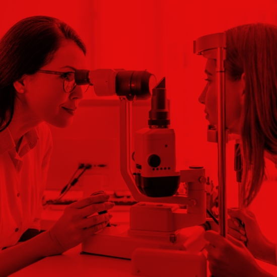 זיהוי חולי קורונה בצילום עיניים