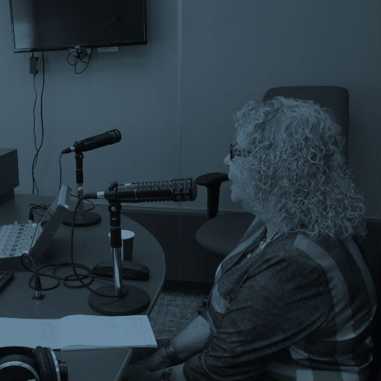 מאחורי הקלעים - חנה שלגי המורה לפסנתר