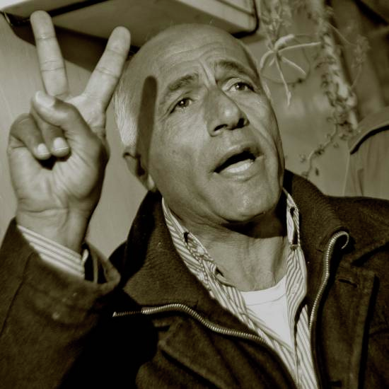 מרגלים ובוגדים - פרק 1