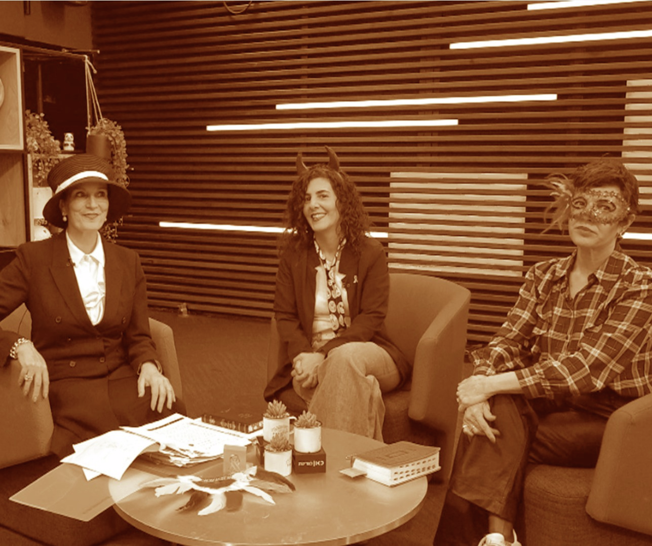 יש פה סיפור, זה לא פור