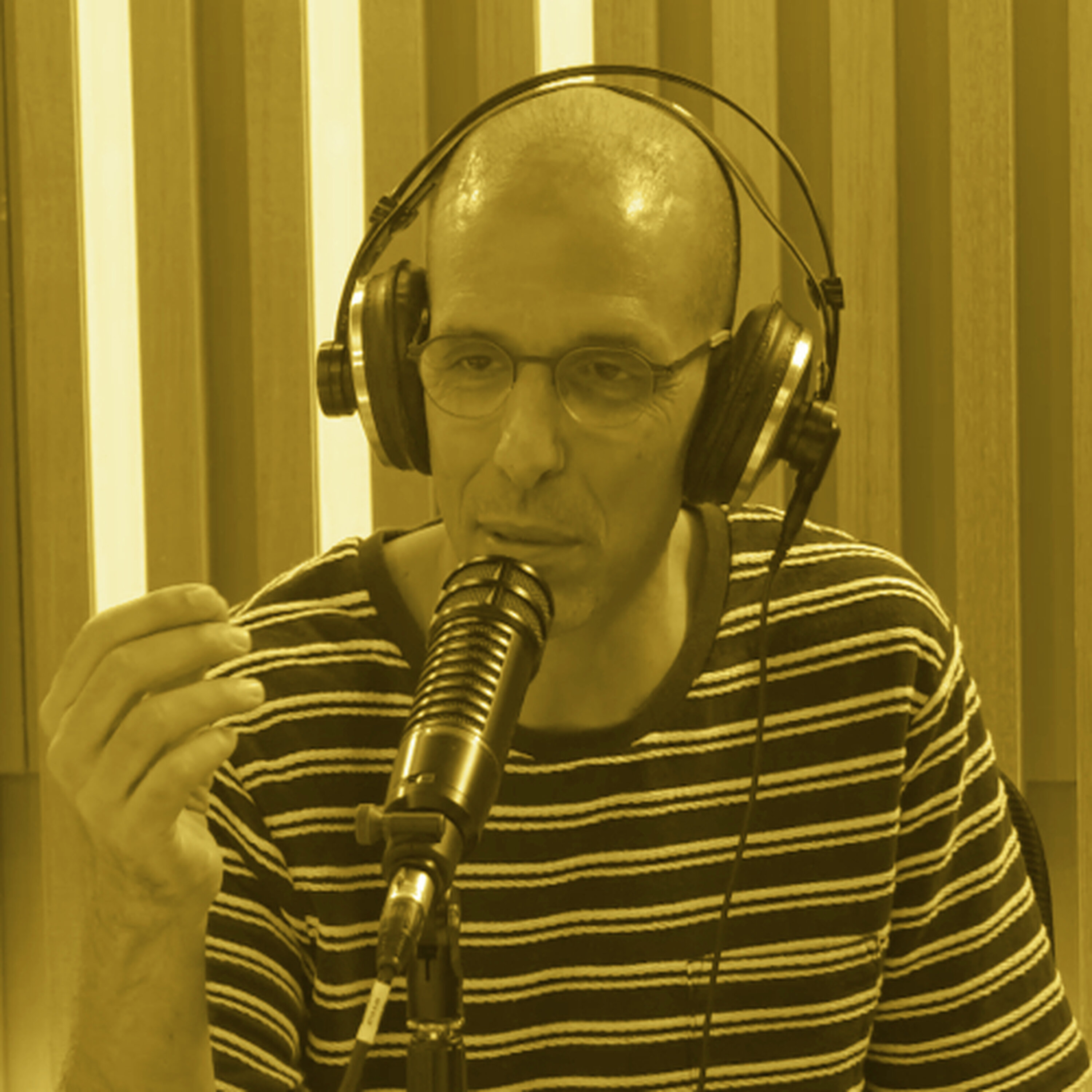 מישהו מקשיב לי?