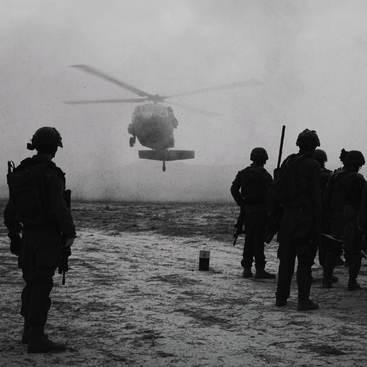 המוזות לא שותקות: מילואימניקים יוצרים תרבות