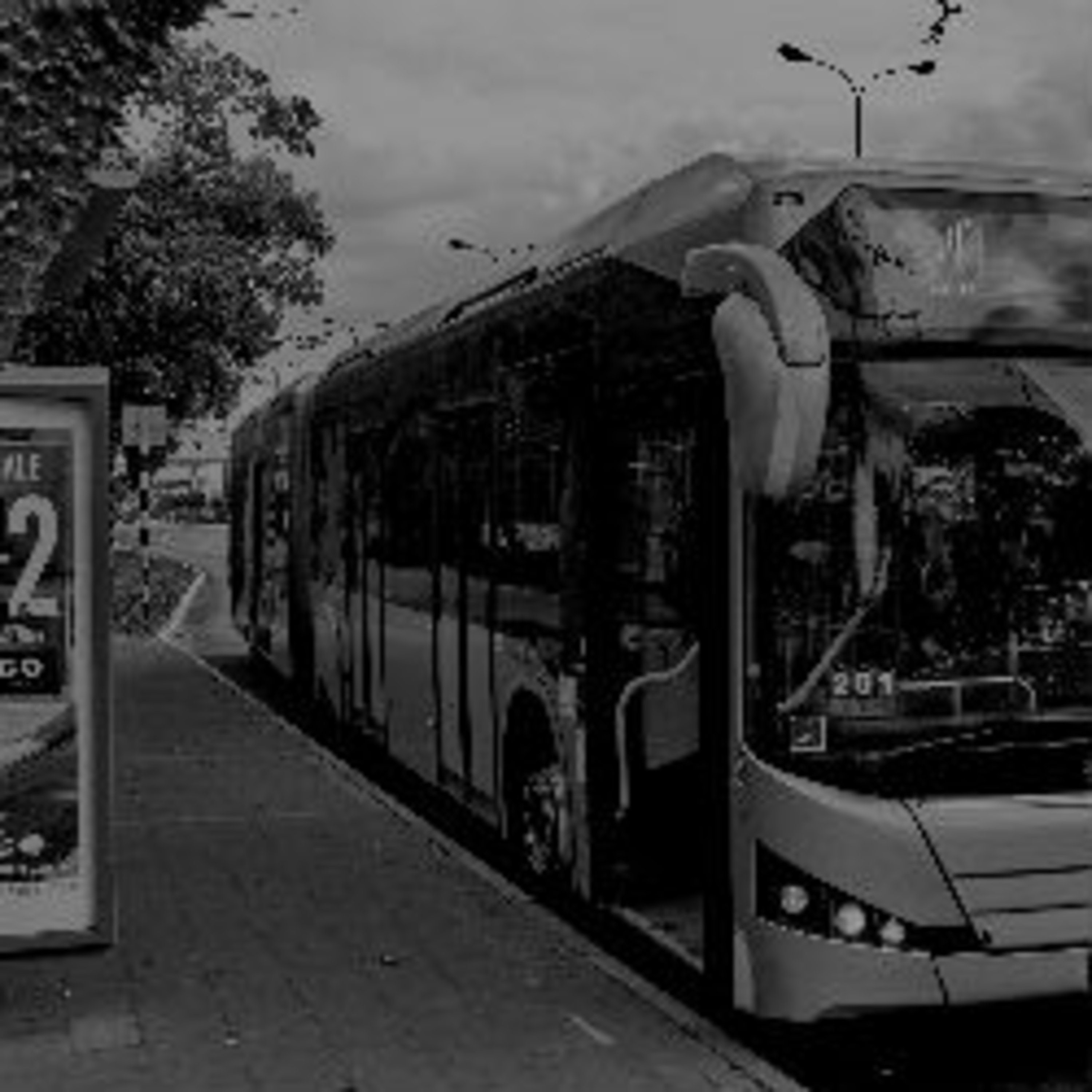 מי החליט שקו 8א' שייך רק לגברים חרדים? כאן מקומי Kan Mekomi מי החליט שקו 8א' שייך רק לגברים חרדים?