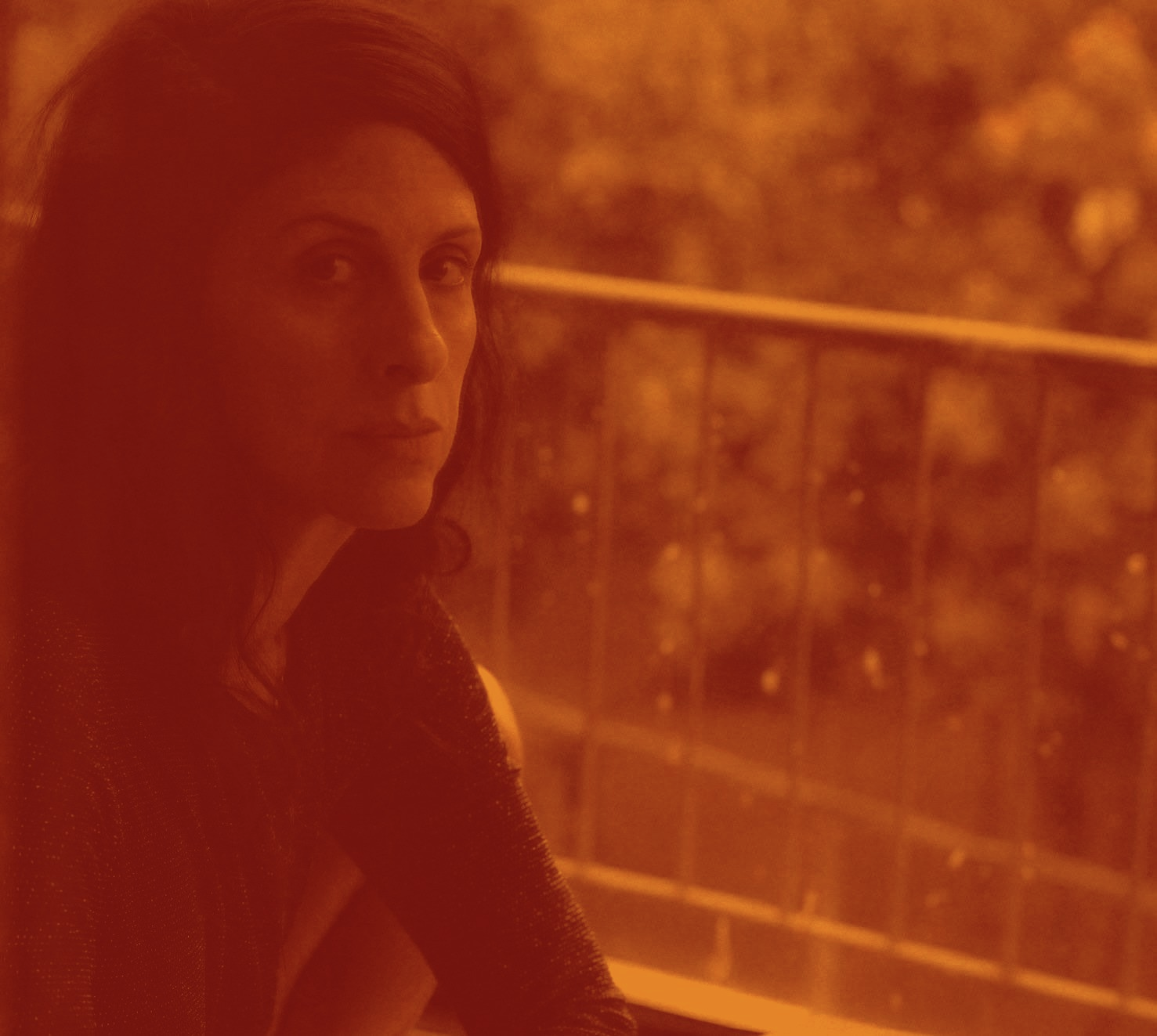 אפרת בן צור מלחינה שירי משוררים בפרויקט מסקרן