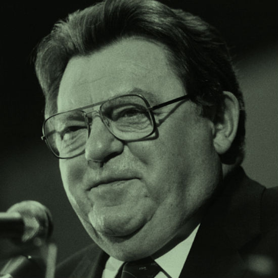 פרנץ יוזף שטראוס מבקש סליחה