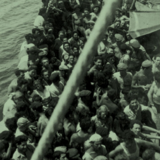 כשהאוניות היו עץ ואנשים ברזל