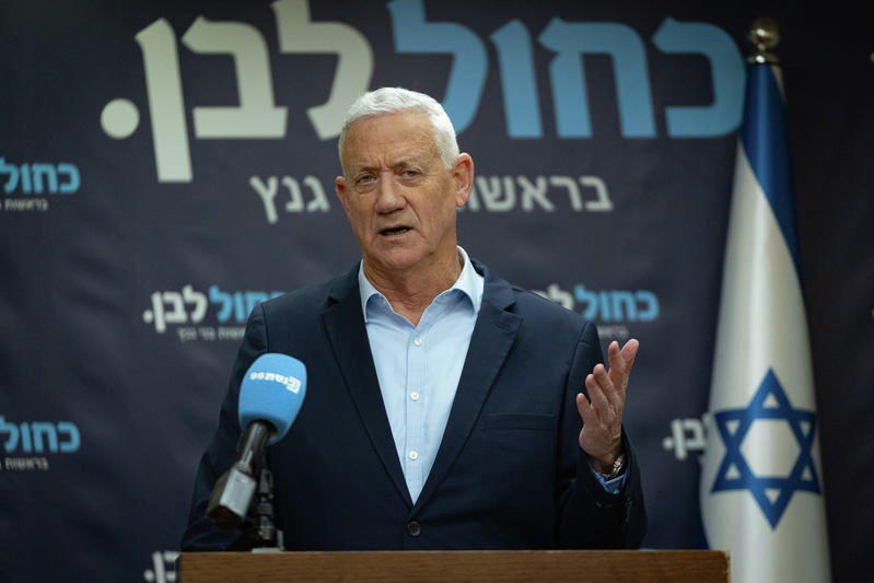 בני גנץ יו"ר כחול לבן, שר הביטחון לשעבר בראיון לקובנוביק