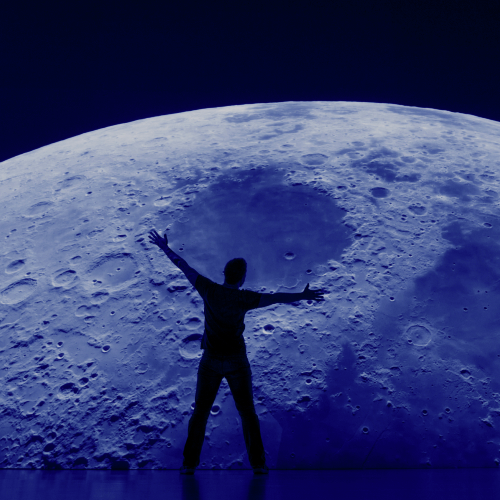 פרק 17: הירח מתארח