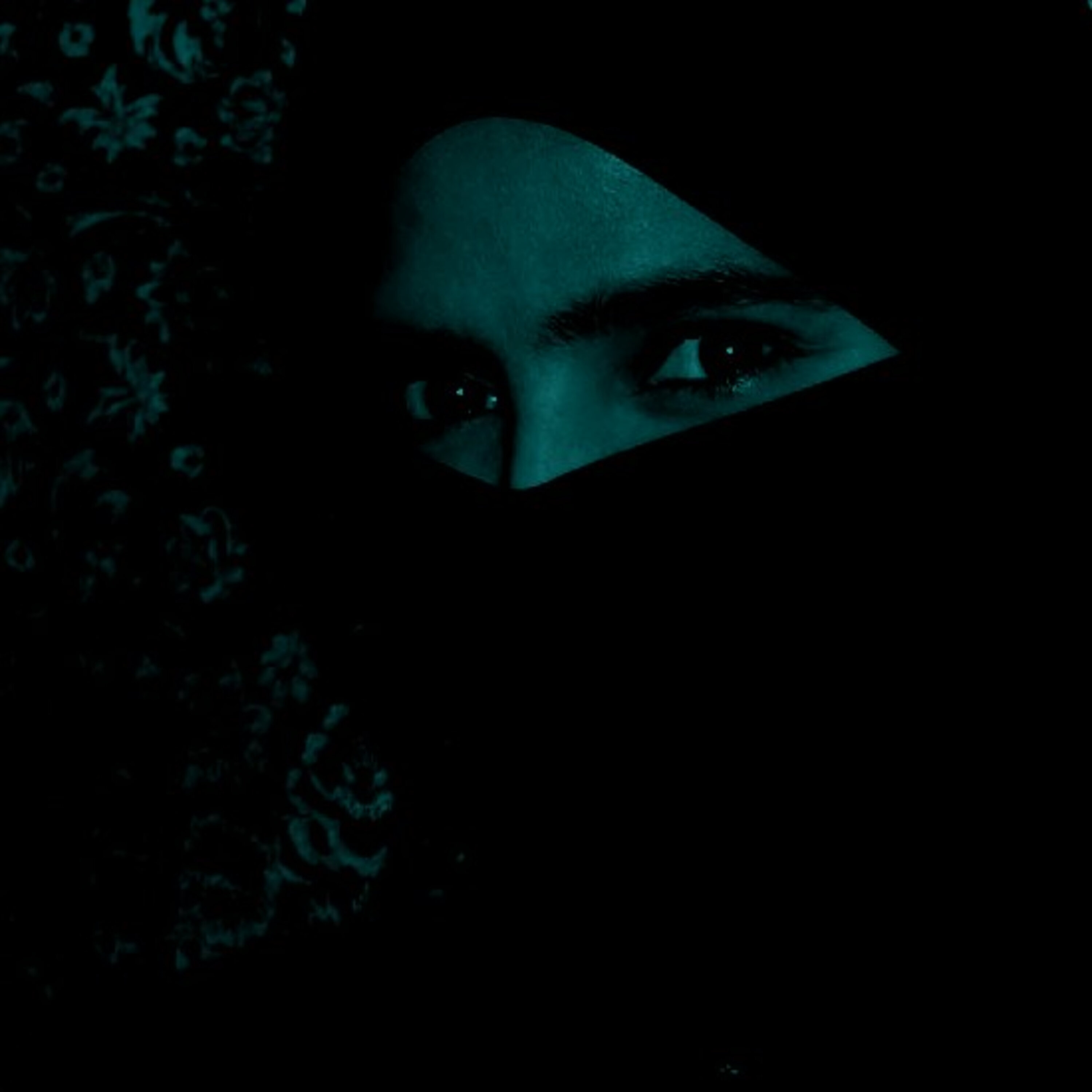 חיי האישה: אלמרה חיי האישה: אלמרה