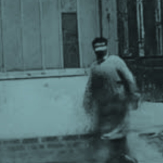 אדם הולך מעבר לפינה: לואי לה פרינס מצלם את הסרט הראשון