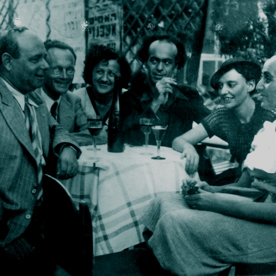 שוב לומר מילים כמו אהבה: שיחה עם המשורר אבישי חורי