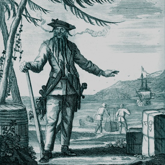 שחור הזקן: המצולות האפלות של הערצת הפיראטים