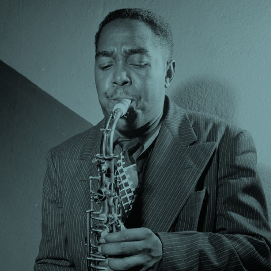 צ'ארלי פארקר: אבי הג'אז המודרני ששיחרר את הנפש באמצעות הסקסופון
