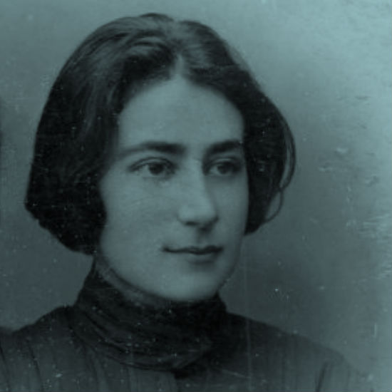 את אינך בודדה במרום: 130 שנים להולדת רחל המשוררת